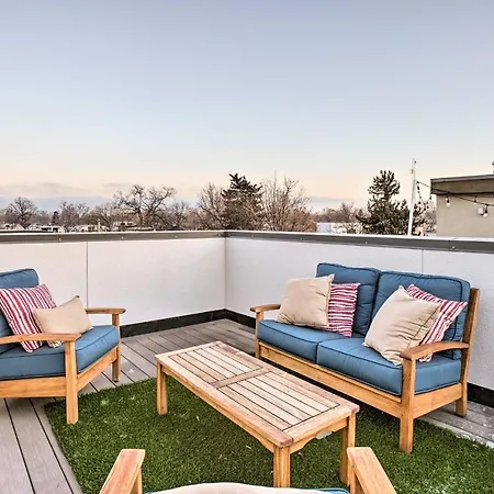 Trendy Denver Townhouse About 3 Miles To Downtown!